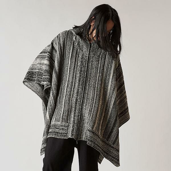 NO ID. BLACK ノーアイディー フーデッドZIPニットポンチョ
