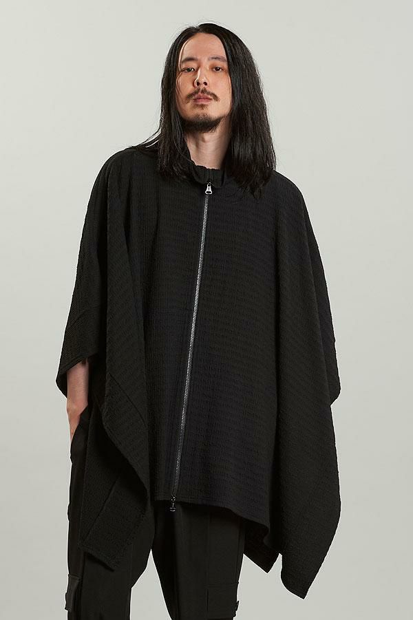 【美品】レッドヴァレンティノ　スタンドプリーツカラー　ポンチョ　ケープ　ブラック ワインレッド 大人マント ストール マフラー ポンチョコート